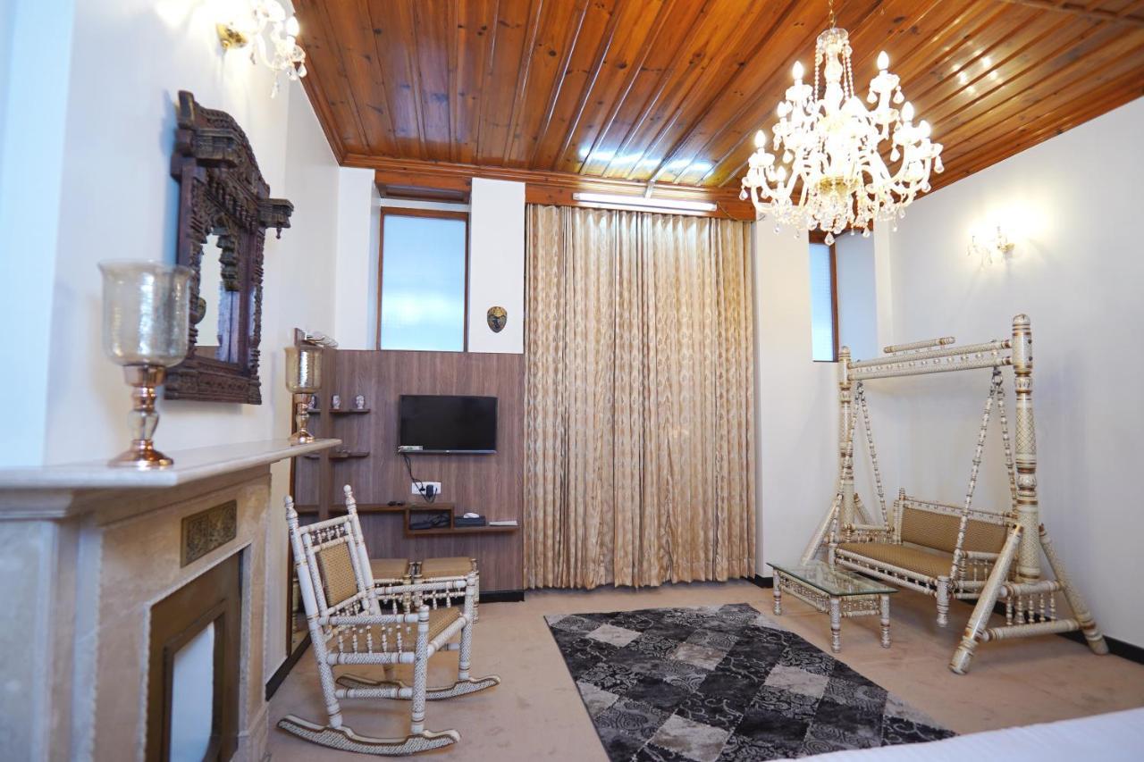 Bed and Breakfast The Edgeworth Shimla Exterior foto